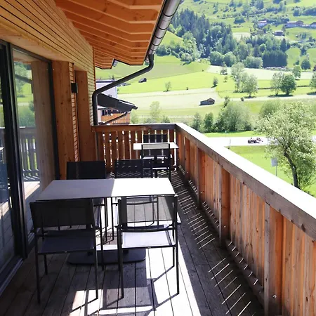 Alpinegold Residenz Aparthotel 4*