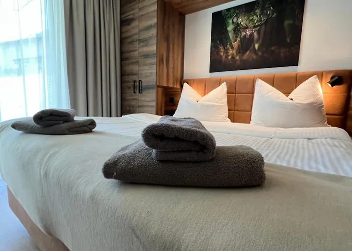 Alpinegold Residenz Aparthotel 4*