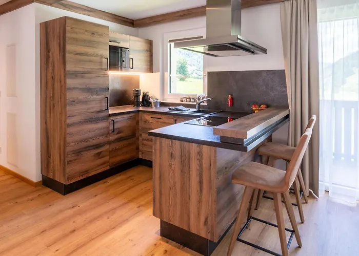 Alpinegold Residenz Aparthotel 4*
